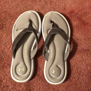 under armour flip flops